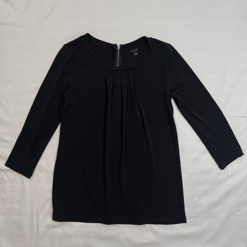 Ann Taylor Black 3/4 Sleeve Blouse w/ Gold Back Zipper | XS - Picture 3 of 7